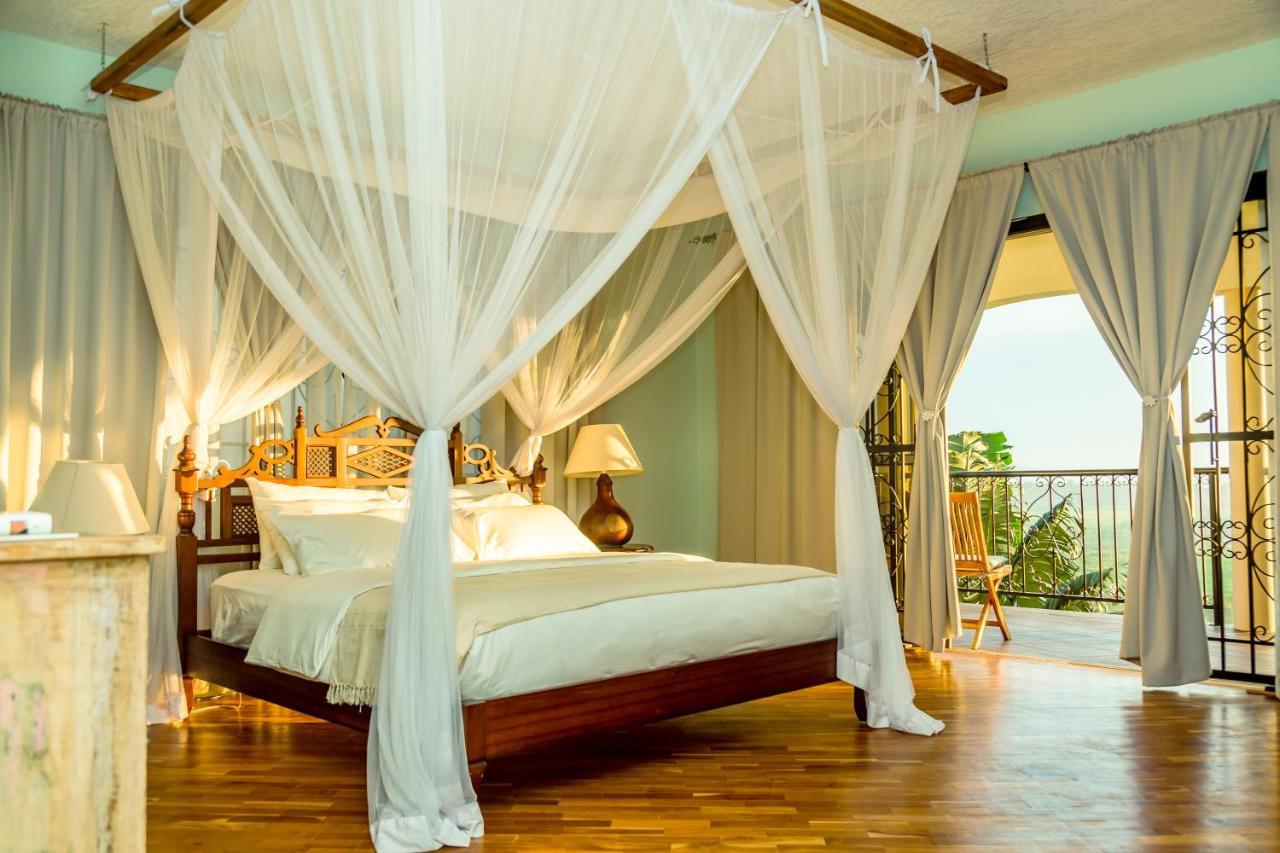 Bed and Breakfast Ewange - A Casa Mia Kampala Exterior foto